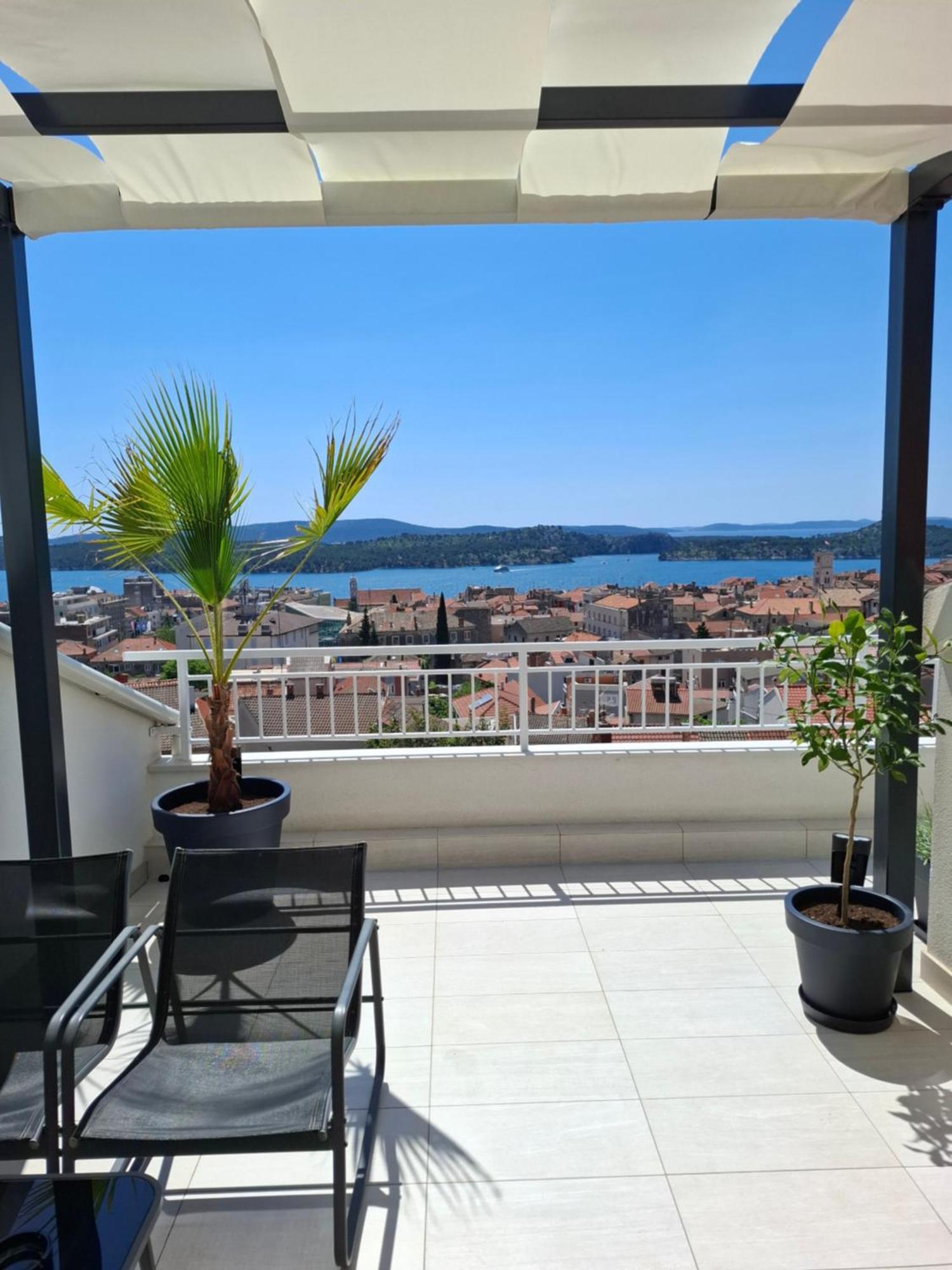 Carla Panorama Apartment 希贝尼克 外观 照片